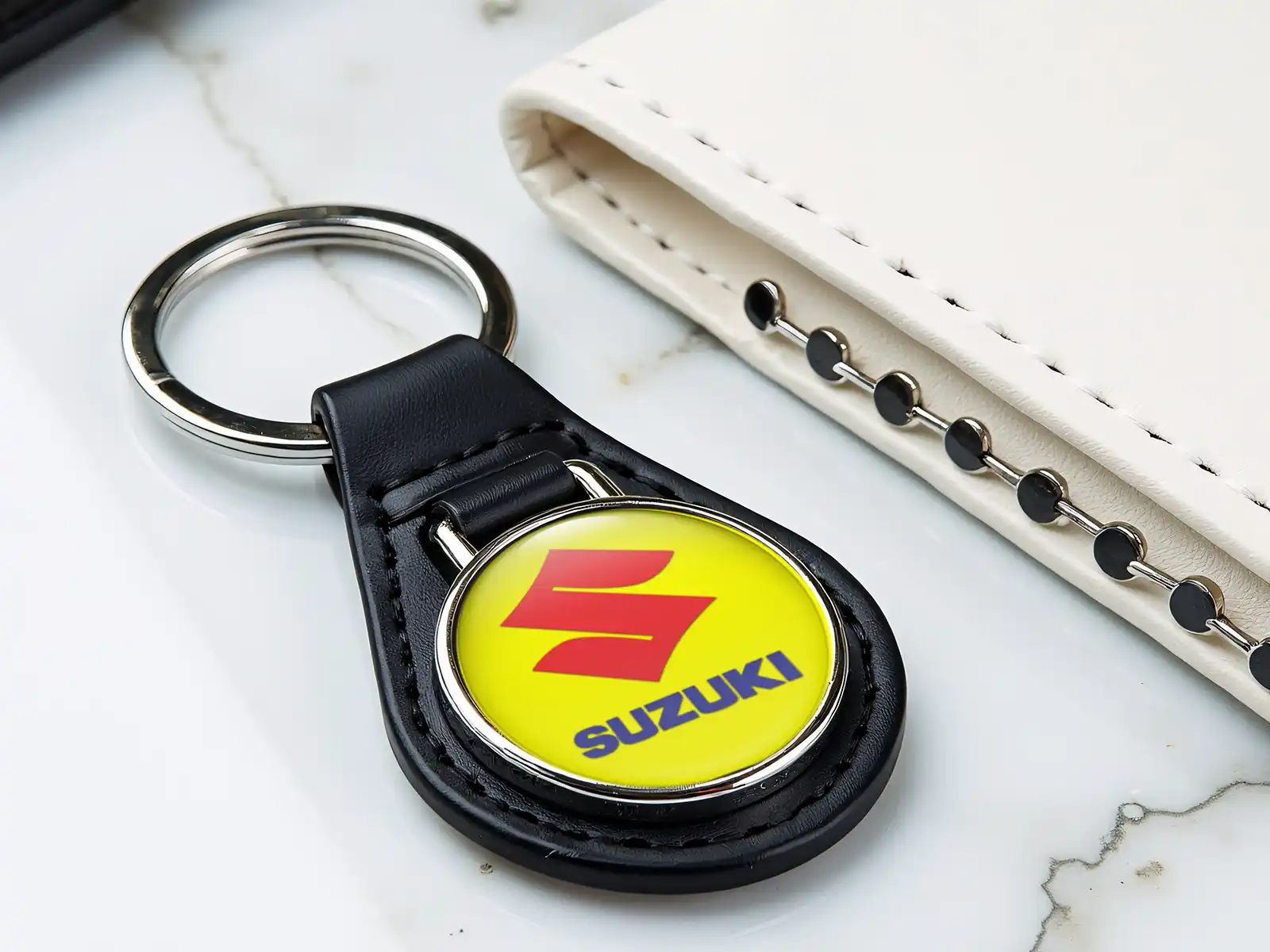 Suzuki Llavero Perro Diseño Firme Toque Deriva